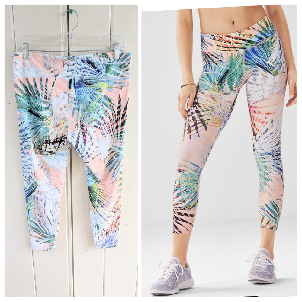 Guru Active Midrise Capri Length Multicolor Leggi… - image 1